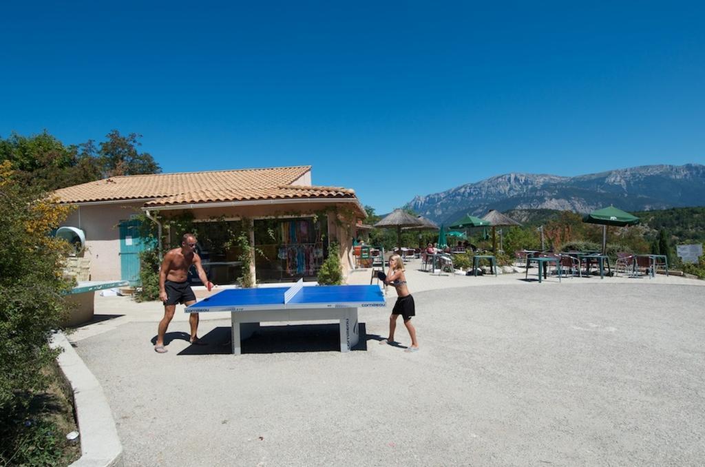 Recoubeau-Jansac Camping Le Couriou מראה חיצוני תמונה