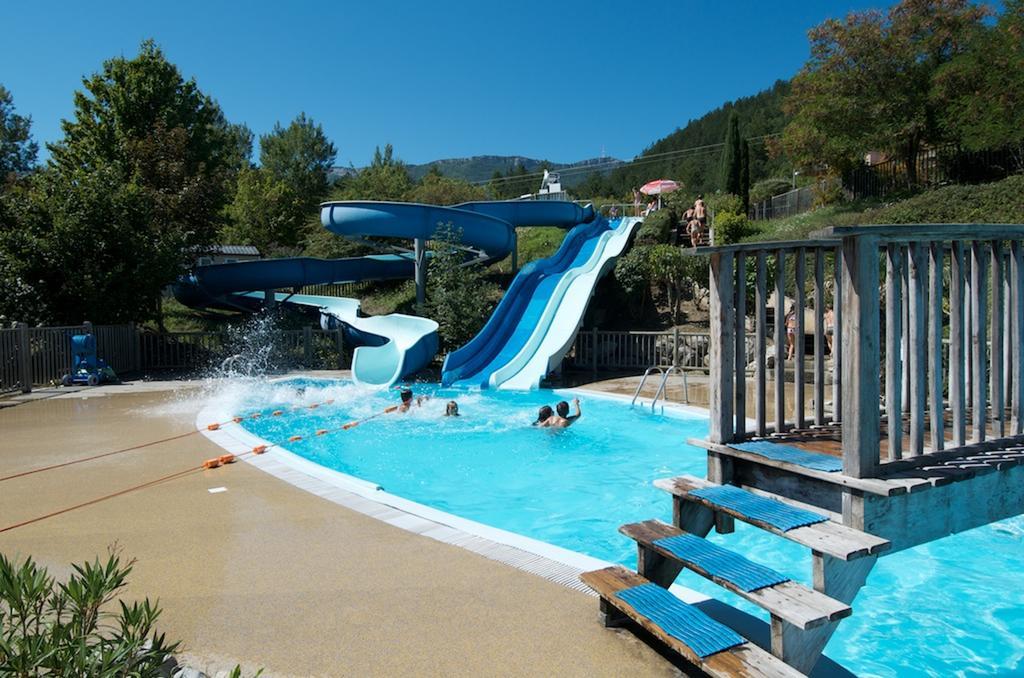 Recoubeau-Jansac Camping Le Couriou מראה חיצוני תמונה